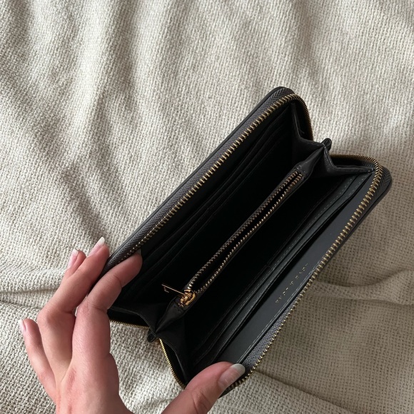 Grey Wallet - Picture 2 of 3